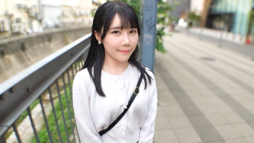 20歳のアイスクリーム屋さん・かな初撮り！ミニマム系なのにバックで突かれると激しくイキ狂う絶品ボディ