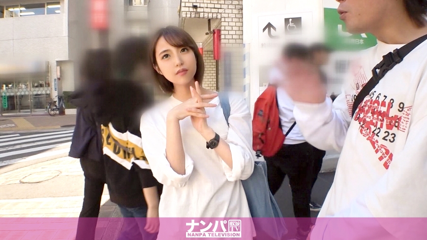 ショートヘアJD、急ぎの用事も忘れてホテルでエッチなイタズラに夢中に！