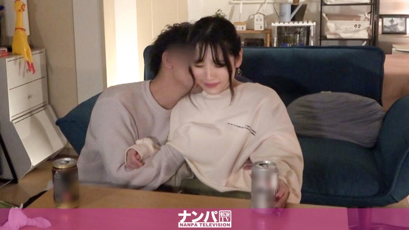アプリで出会った20歳女子、ナンパ師のヤリ部屋で隠し撮りSEX！
