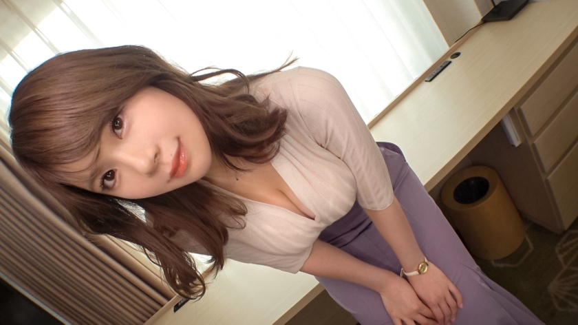 【初撮り】22歳カフェ店員、恥じらいながらパイパンから淫汁溢れる！AV体験撮影